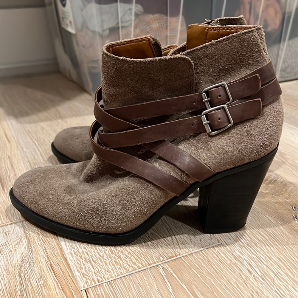 Ankle booties Lucky Brand